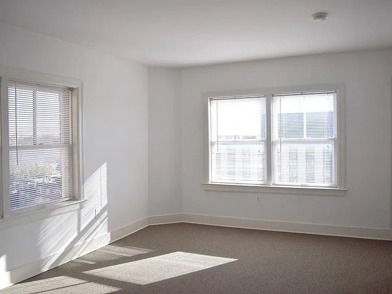 Dining/Living room