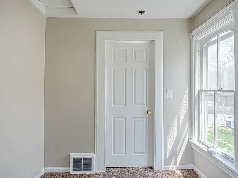 371 Cedar St — Photo 14