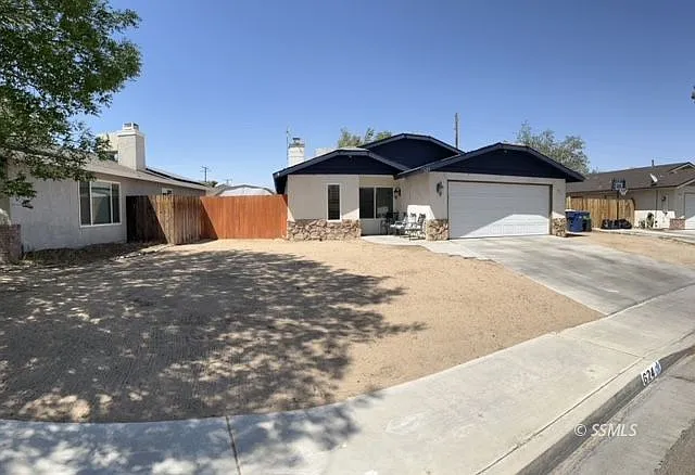 624 Beth Ln photo 1