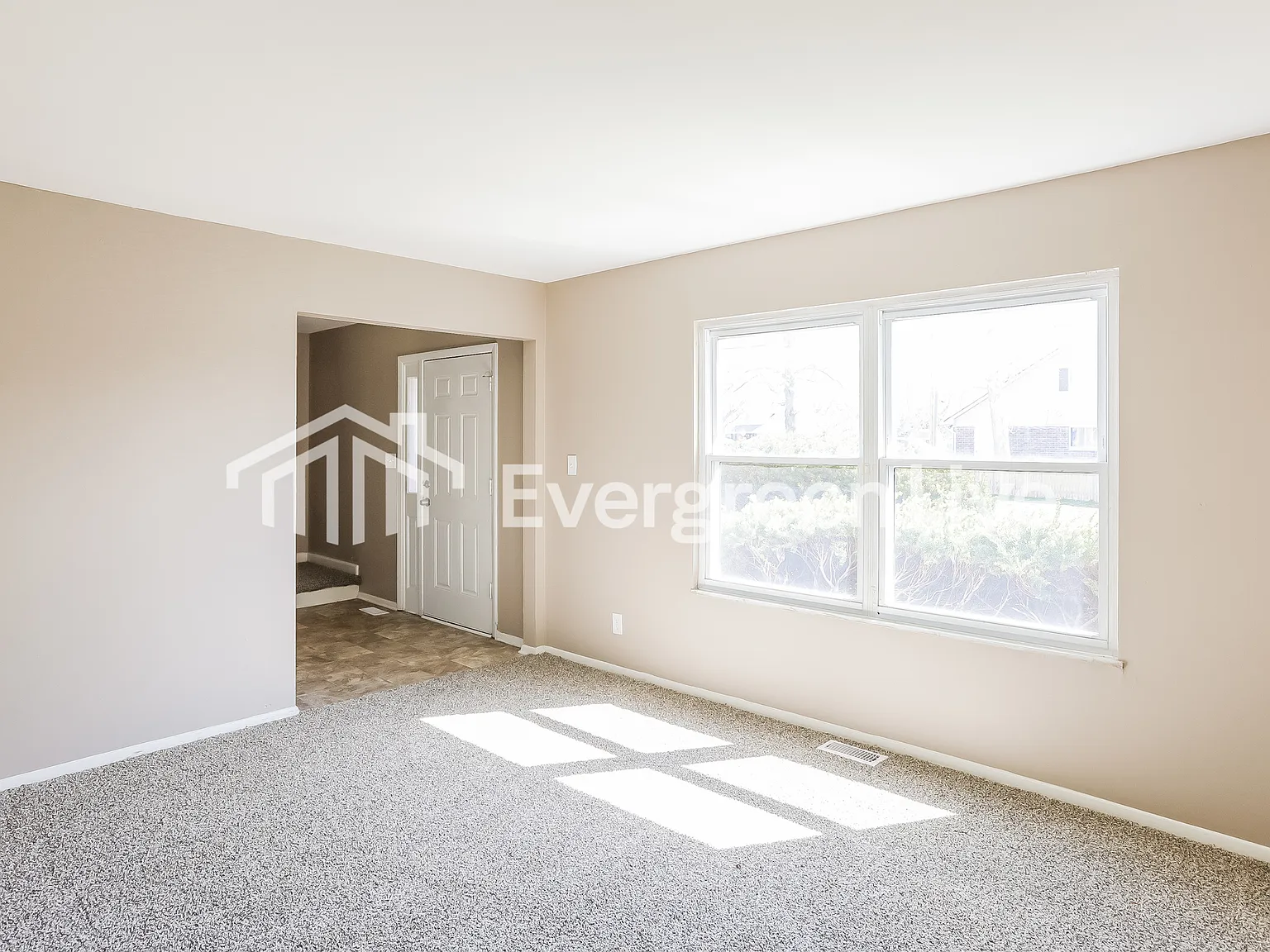 4 bed, 1.5 bath, 1796 sqft, $1,745 — Photo 4