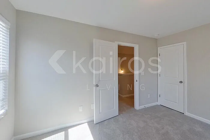 7034 Foggy River Dr — Photo 12