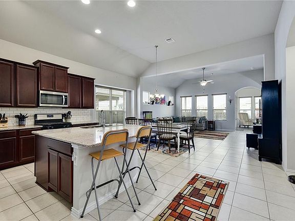4th image of 6017 Malta Cir