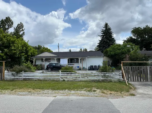 10618 137a St, Surrey, BC V3T 4J6