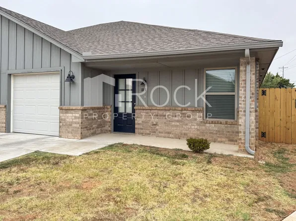 Spacious 2 Bedroom 2 Bathroom Duplex available now!, 780 NE 27th St #101B, Oklahoma City, OK 73160