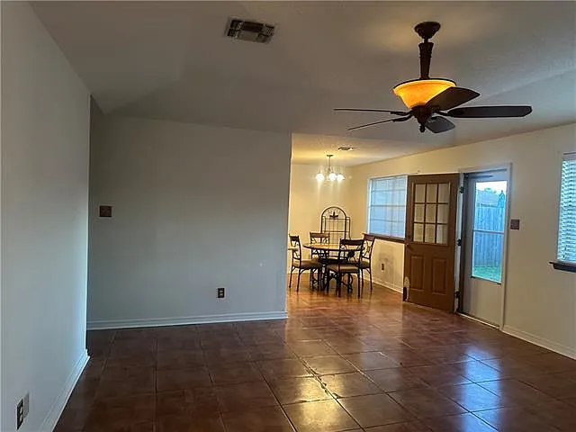 2117 Van Arpel Dr — Photo 9