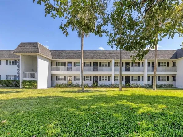 105 47TH AVENUE DRIVE W #377, BRADENTON, FL 34207