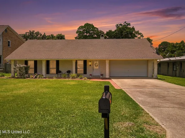 319 Eastview Dr, Biloxi, MS 39531