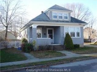 27 Circuit Dr, Riverside, RI 02915