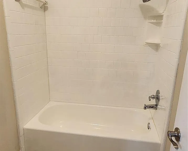 15215 Ensenada Dr — Photo 14