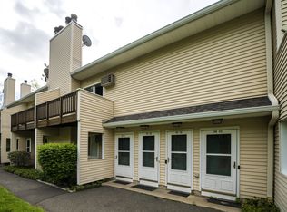 8 Rose Ln APT 10, New Fairfield, CT 06812