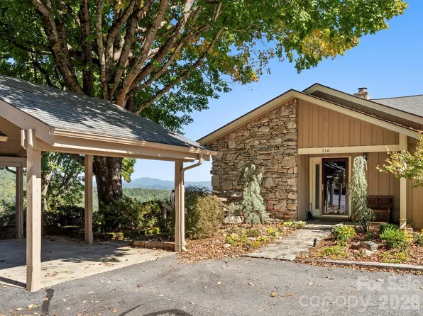116 Country Ridge Rd, Hendersonville, NC 28739