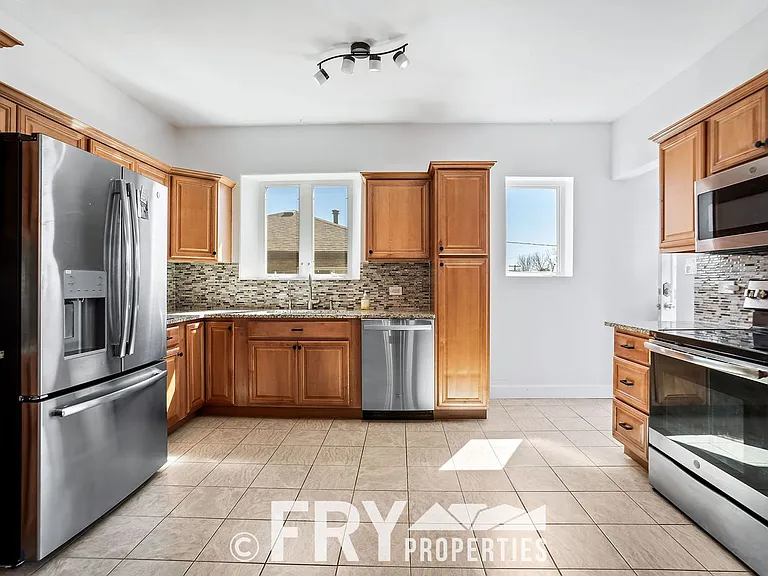 3125 Sheridan Blvd — Photo 11