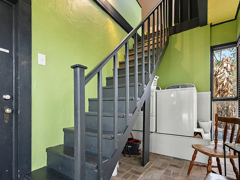 1733 Myrtle St — Photo 21