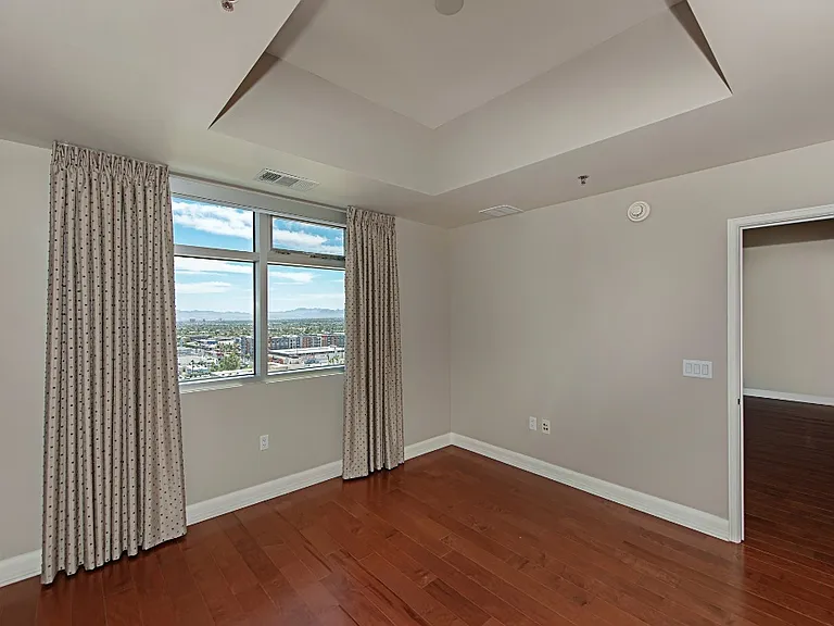 150 Las Vegas Blvd #1513 — Photo 19