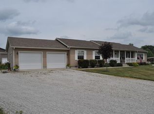 1702 E 250 N, Winamac, IN 46996