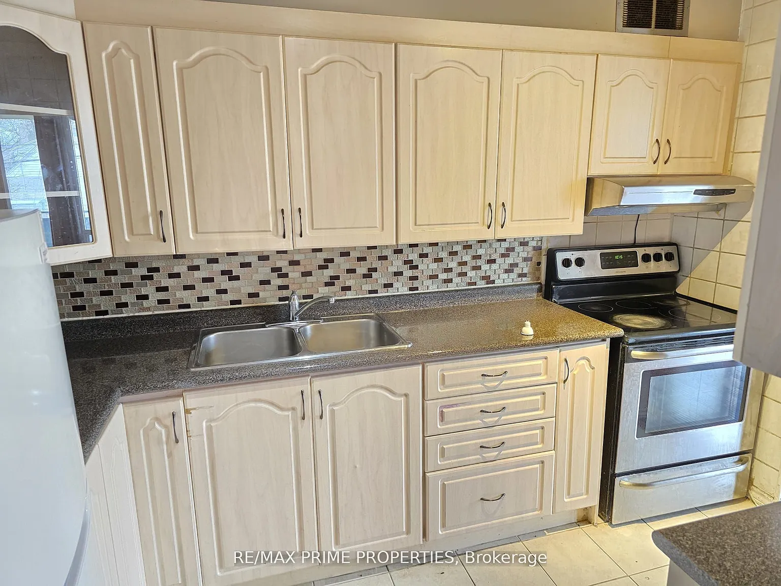 3 bed, $2,650 — Photo 3