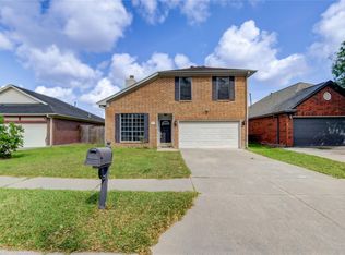 308 N Ranch House Rd, Angleton, TX 77515