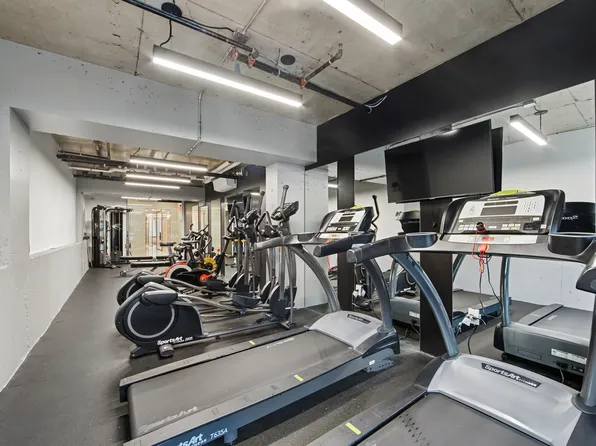 88 Linden Boulevard image 6 of 13