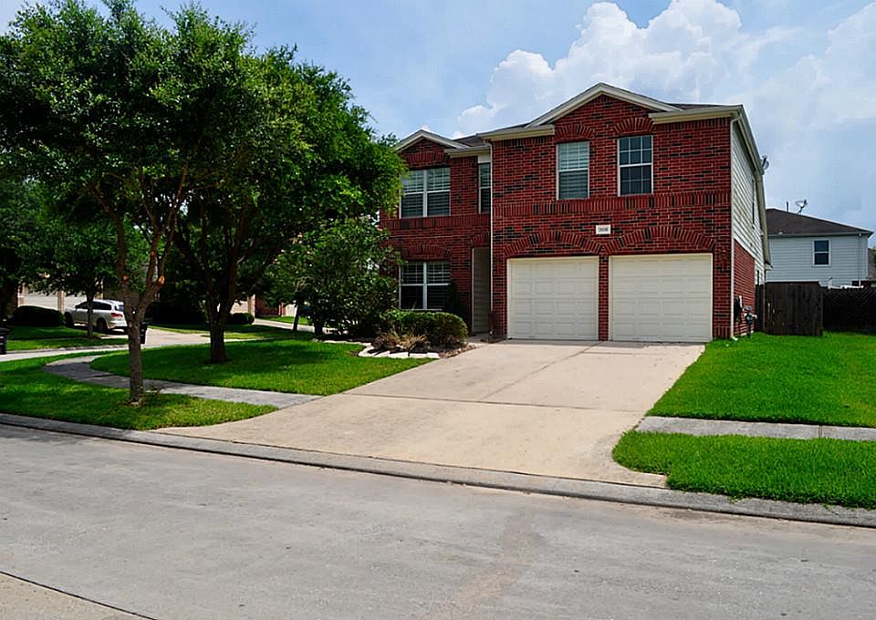 1st image of 2826 Markham Woods Dr