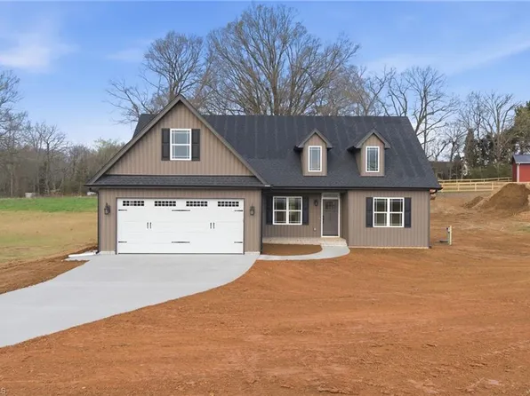 1357 Norman Shoaf Rd, Winston Salem, NC 27107