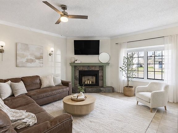 3rd image of 3025 Quail Springs Rd APT B11