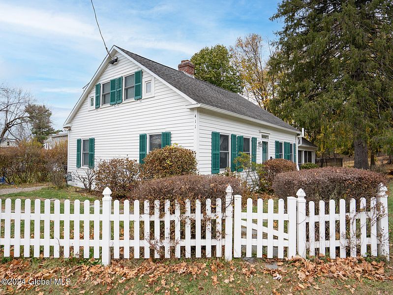 2nd image of 411 Spring Avenue