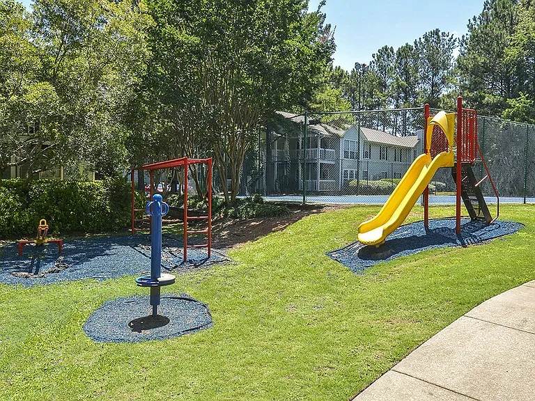 Tara Bridge Apartments — Photo 8