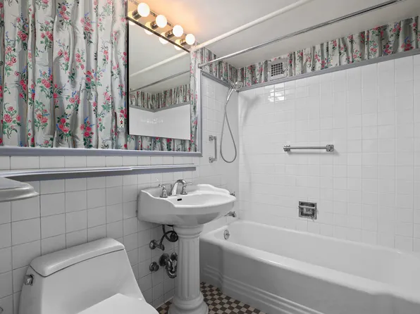 120 East 81st Street image 9 of 10