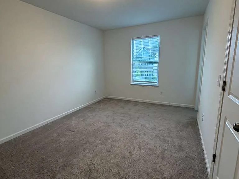 4038 Monteray Cir — Photo 17