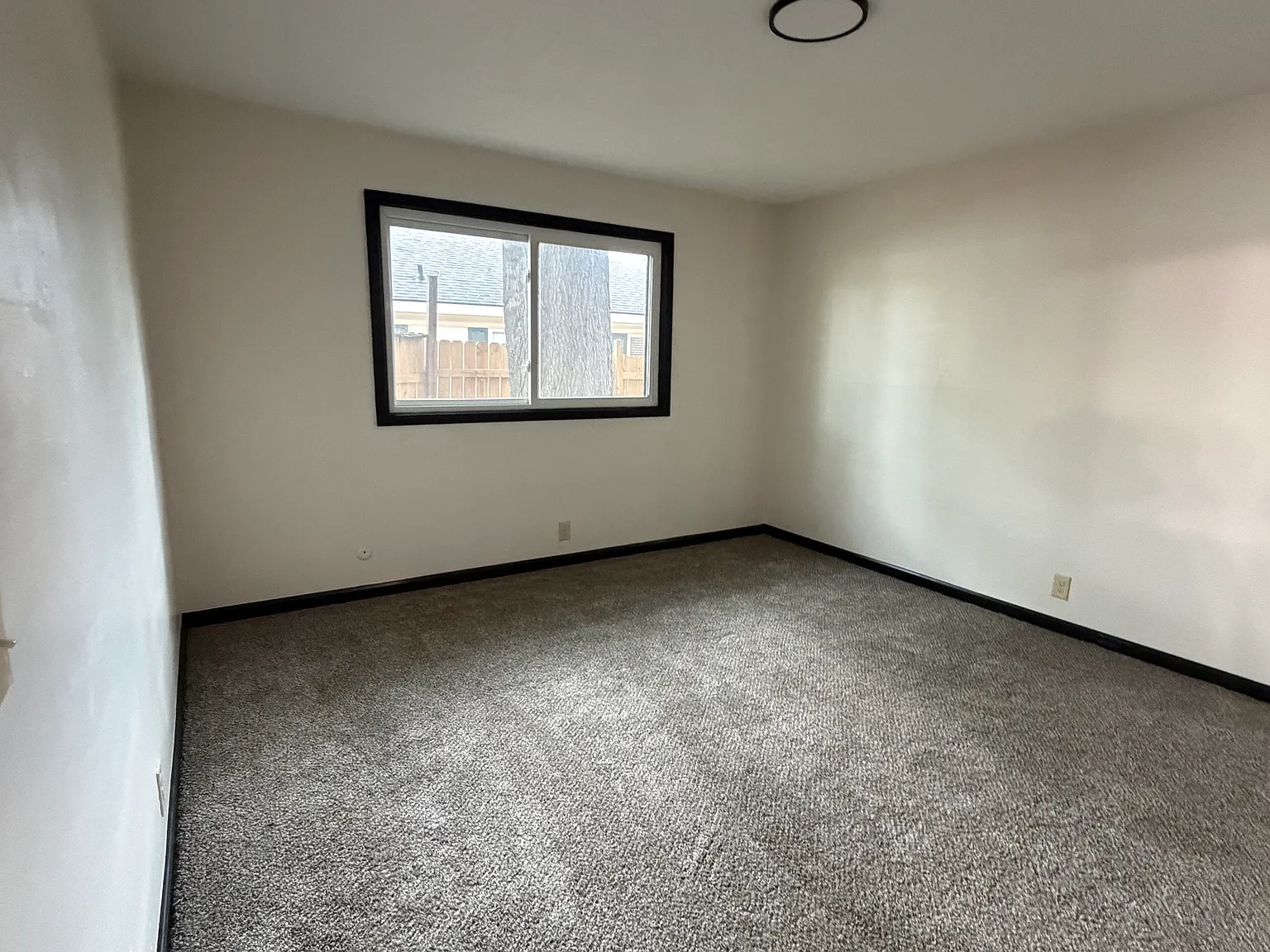 1 bed, 775 sqft, $900 — Photo 4