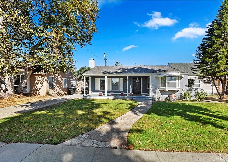 1st image of 207 E Hawthorne Dr