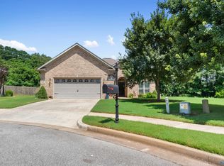 100 Wolf Creek Trl SW, Huntsville, AL 35824