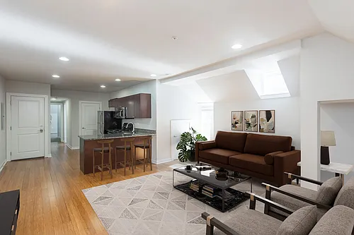 4029 Spruce Street Photo 1