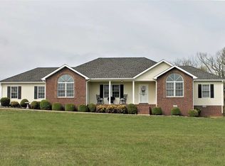 286 Perrytown Rd, Scottsville, KY 42164