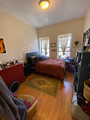 Rented by Mdays Realty | media 14