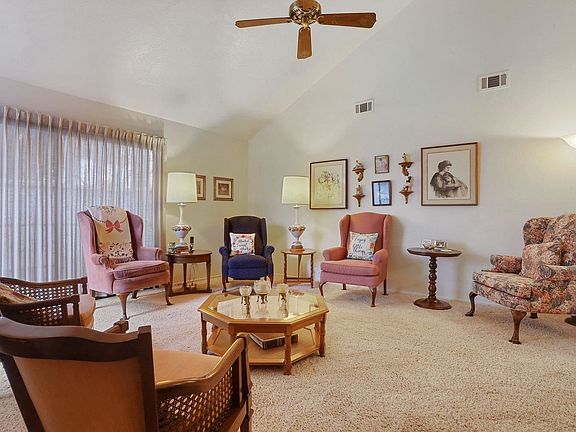 5th image of 2930 Driftwood Pl APT 90