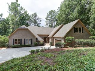 185 Grogans Lndg, Sandy Springs, GA 30350