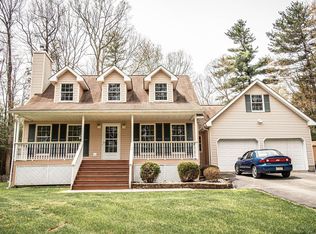 712 Raven Ct, Stroudsburg, PA 18360