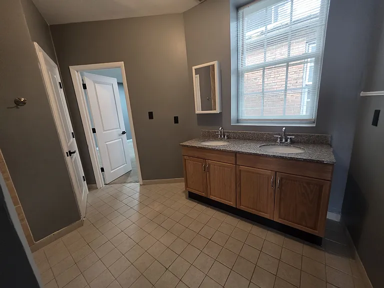 526 Saint Paul Pl #3 — Photo 15