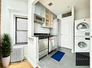 635 E 6th St #3B, New York, NY 10009