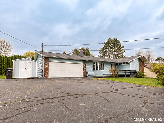2nd image of 2219 Jeanne Dr