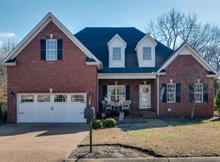 1037 Oakhall Dr, Mount Juliet, TN 37122