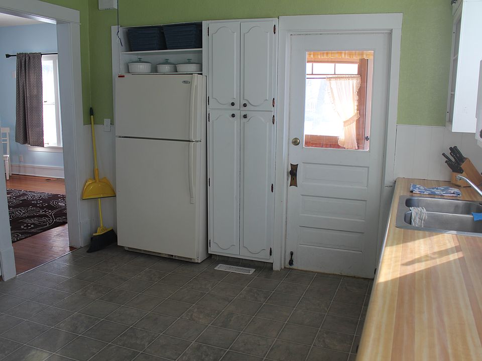 1502 M St, Auburn, NE 68305 Zillow