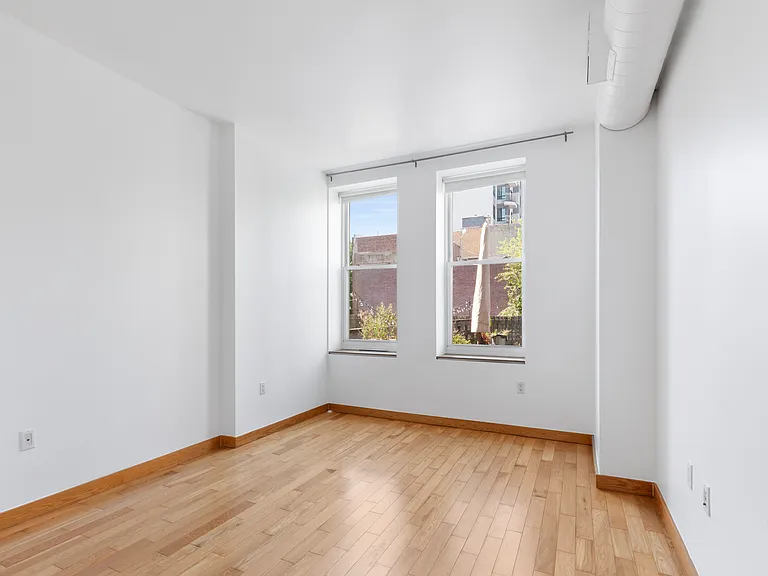 318 Knickerbocker Ave #2H — Photo 5