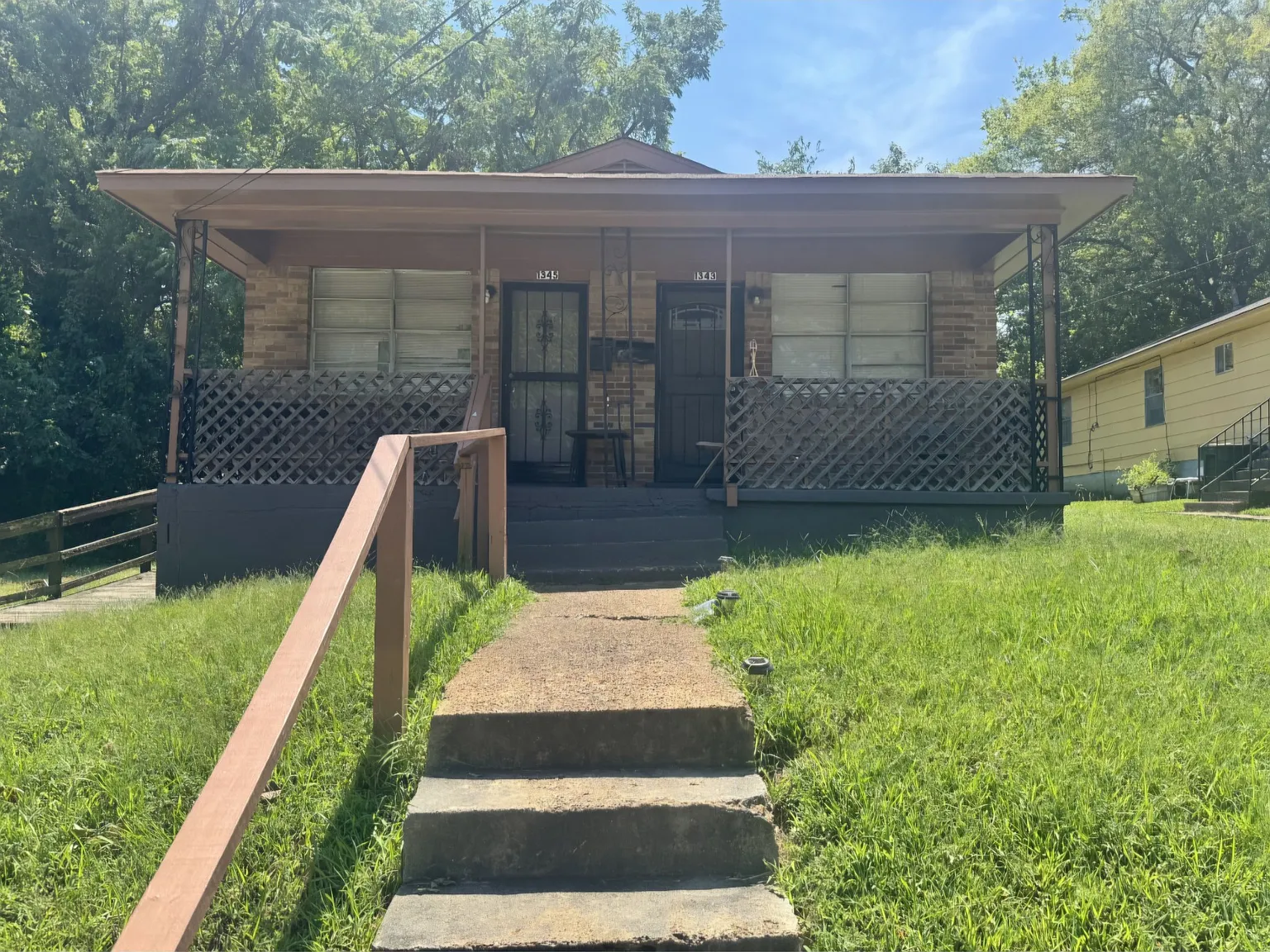 2 bed, $800 — Photo 1