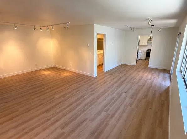 1600 Garden St APT 22, Santa Barbara, CA 93101