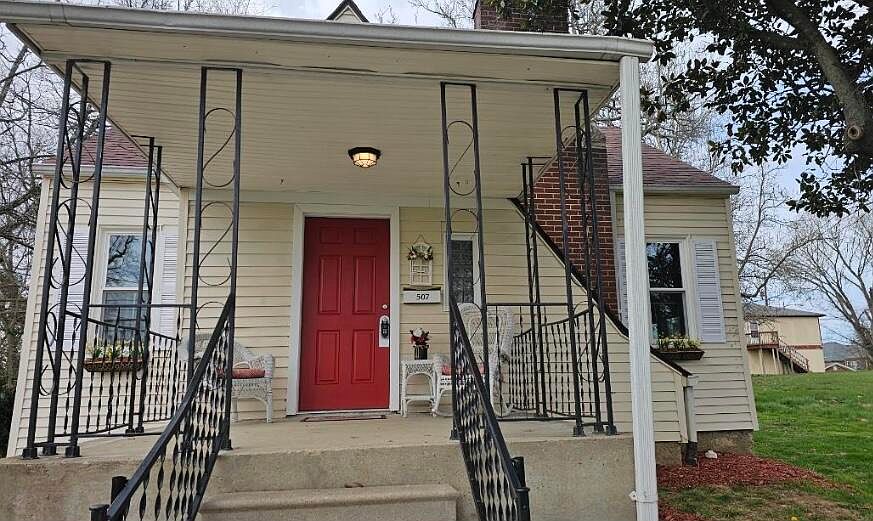 507 E Woodford St, Lawrenceburg, KY 40342 Zillow