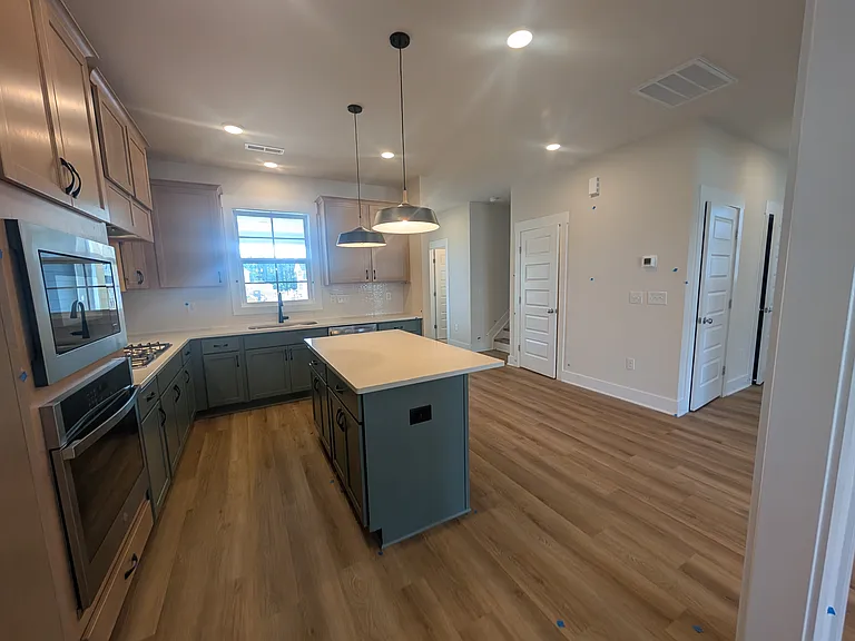 620 Helping Horse Ln — Photo 2