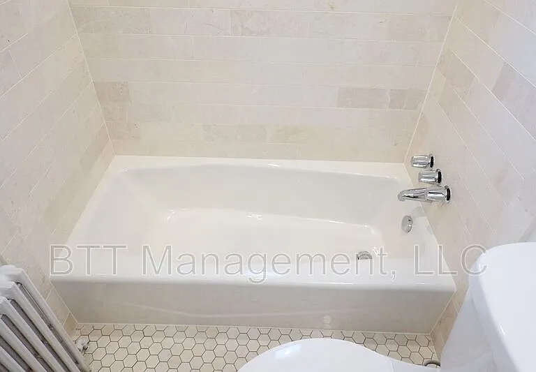 8802 Plymouth St #6 — Photo 31