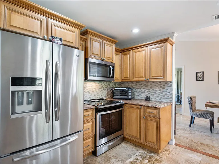 13889 Geranium Pl — Photo 11